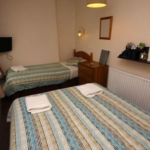 Familien-Zimmer